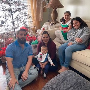 Meet your Posher, Fatima